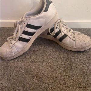 Adidas superstars